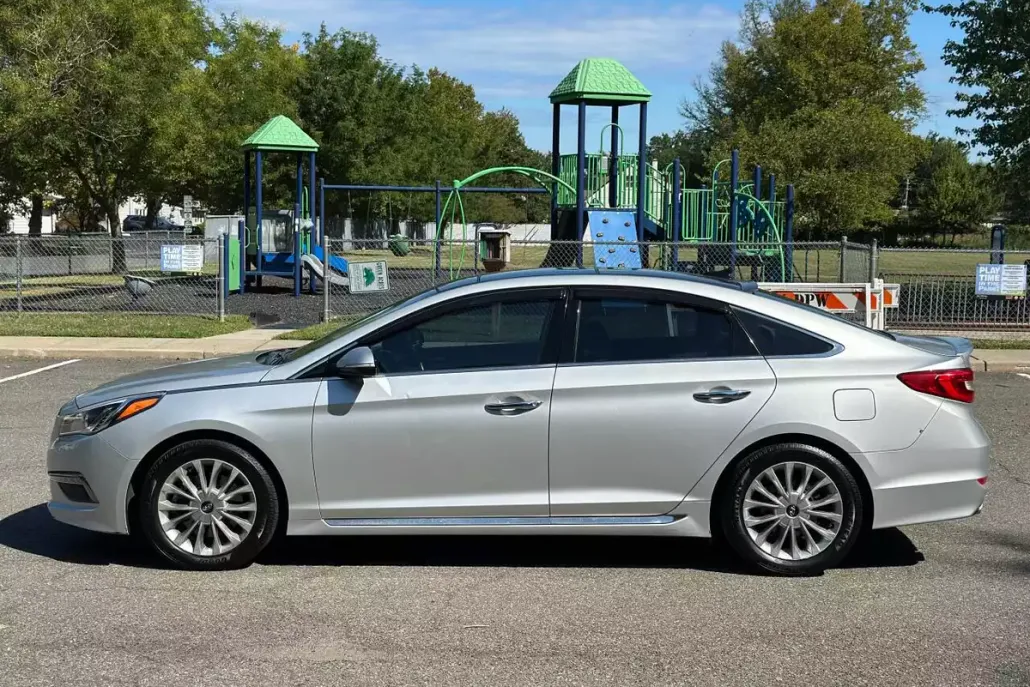 2015 Hyundai Sonata Limited Sport photo 1