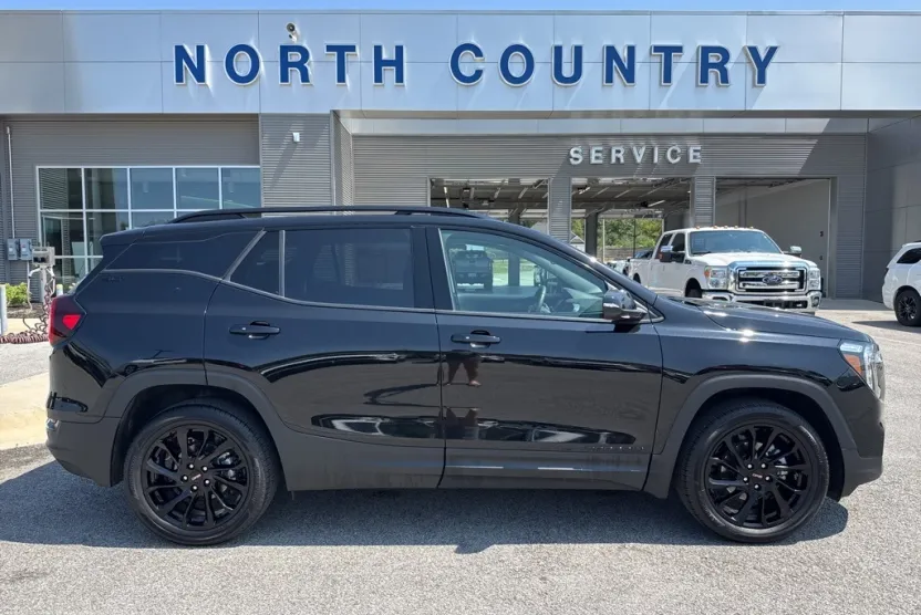 2024 Gmc Terrain SLT photo 1
