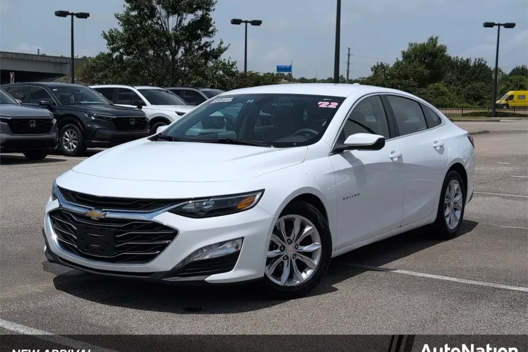 2022 Chevrolet Malibu 1LT photo 1