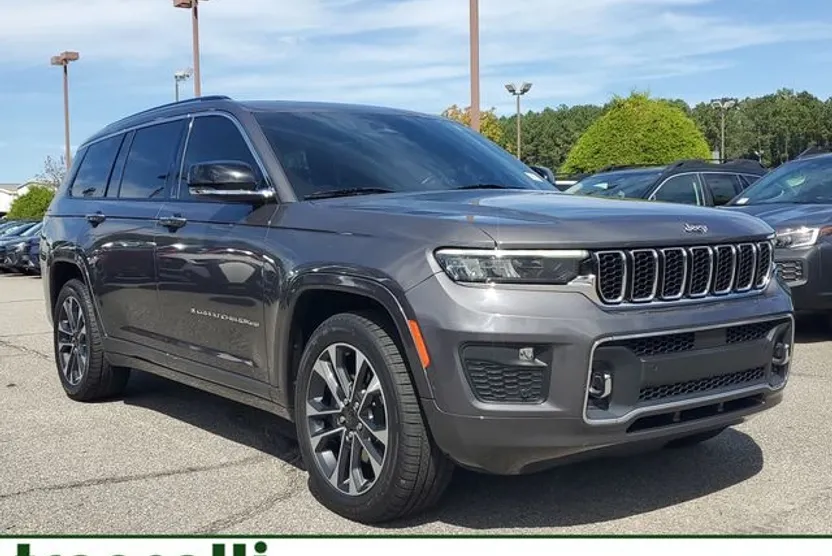 2021 Jeep Grand Cherokee Overland photo 1