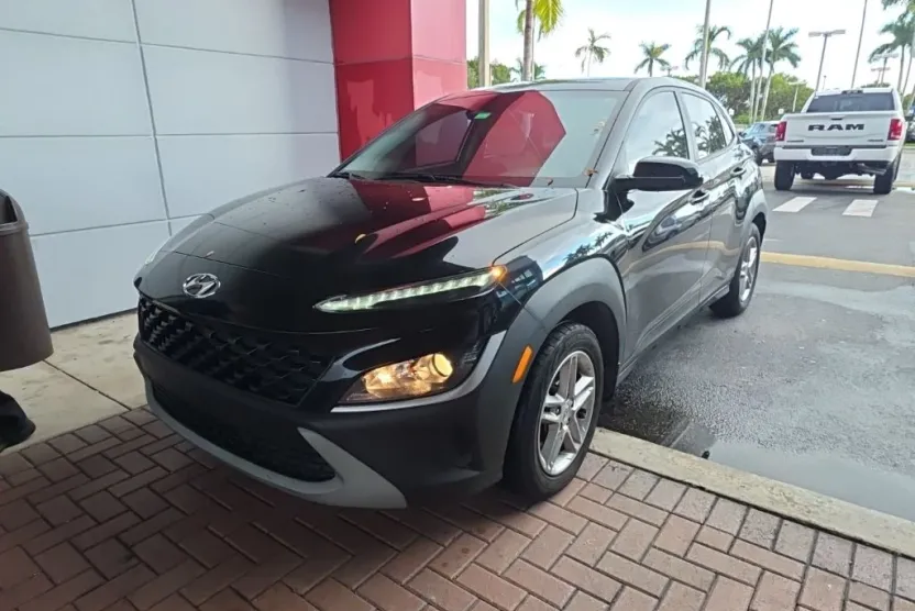 2022 Hyundai Kona SE photo 1