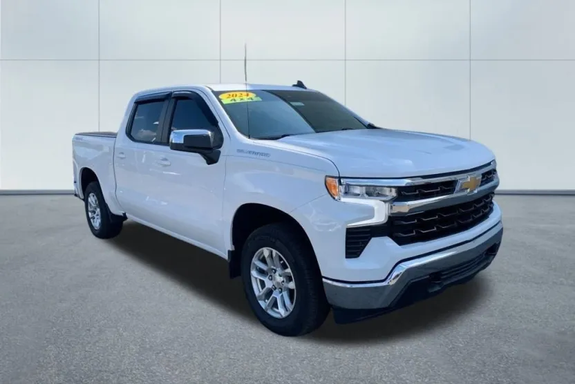 2024 Chevrolet Silverado 1500 LT photo 1