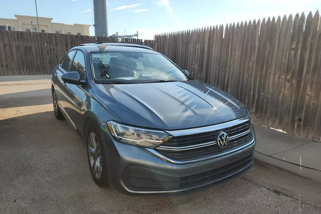 2024 Volkswagen Jetta SE photo 1