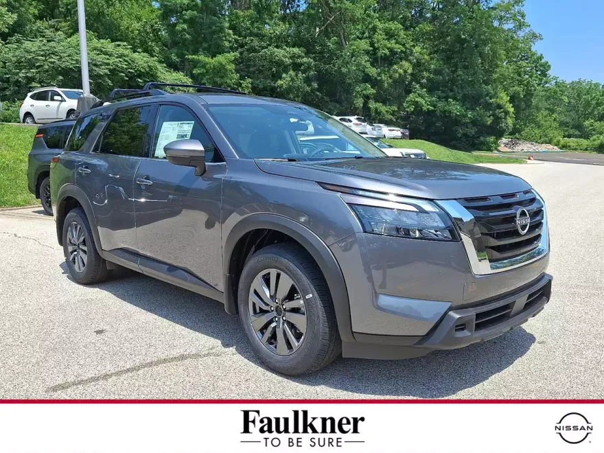 2025 Nissan Pathfinder SV photo 1