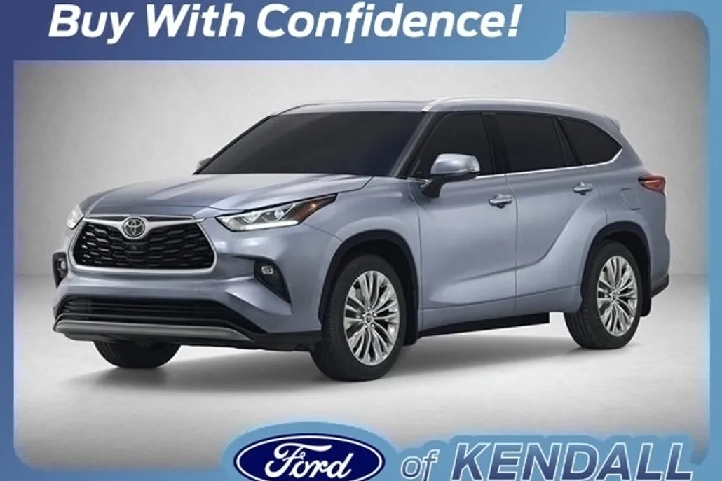 2022 Toyota Highlander XLE photo 1