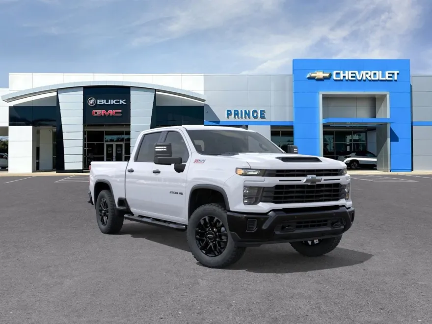 2026 Chevrolet Silverado 2500HD Custom photo 1