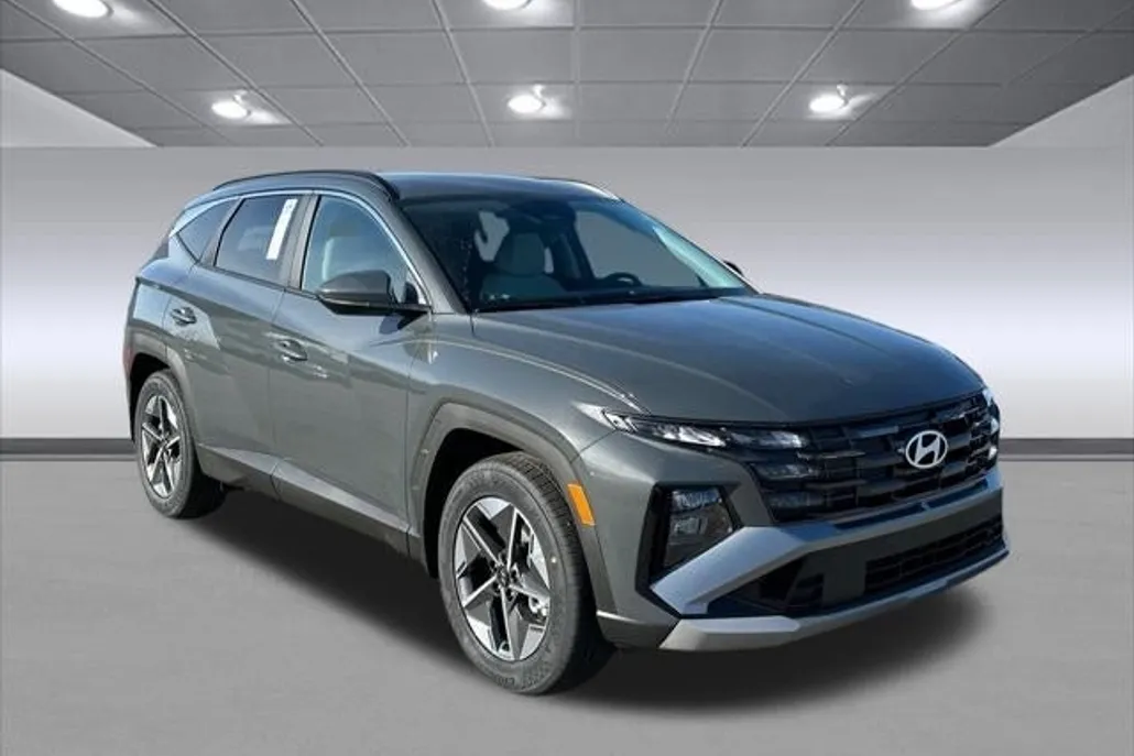 2025 Hyundai Tucson SEL photo 1
