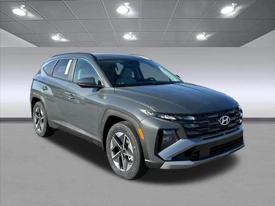 2025 Hyundai Tucson SEL photo 1