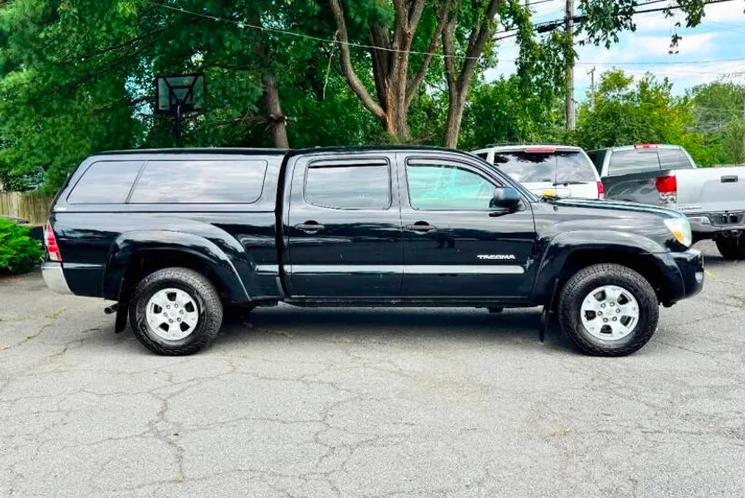 2011 Toyota Tacoma V6 photo 1