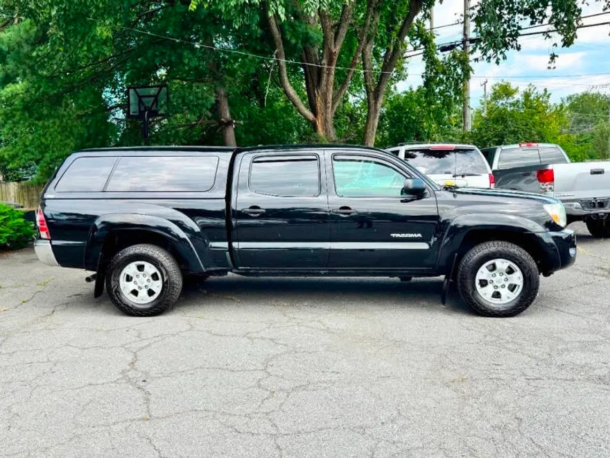 2011 Toyota Tacoma V6 photo 1