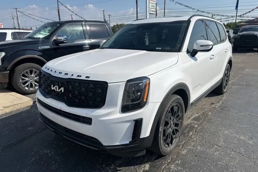 2022 Kia Telluride EX photo 1