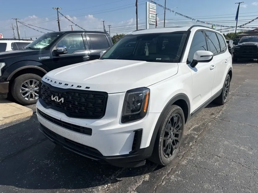 2022 Kia Telluride EX photo 1