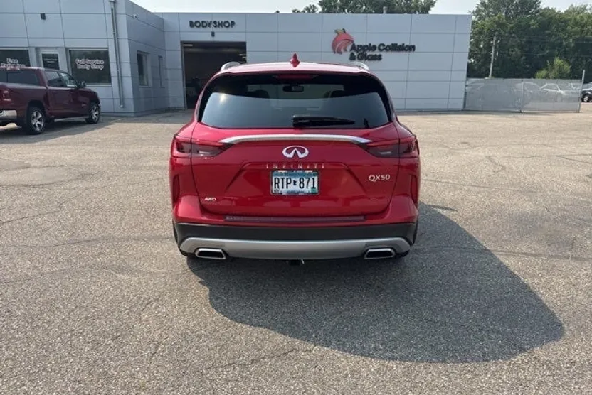 2019 Infiniti QX50 Essential Sensory Autograph photo 1