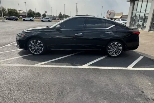 2023 Nissan Altima 2.5 SL photo 3