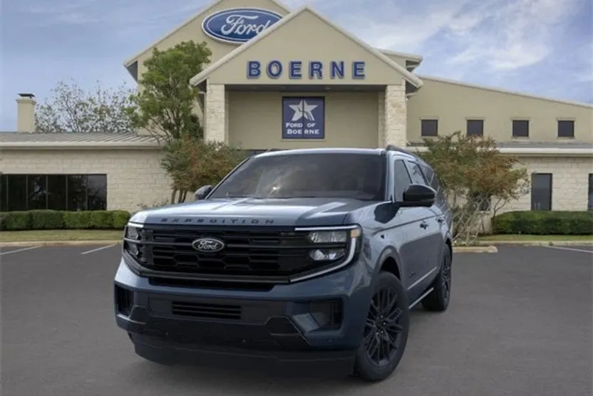 2025 Ford Expedition Platinum photo 1