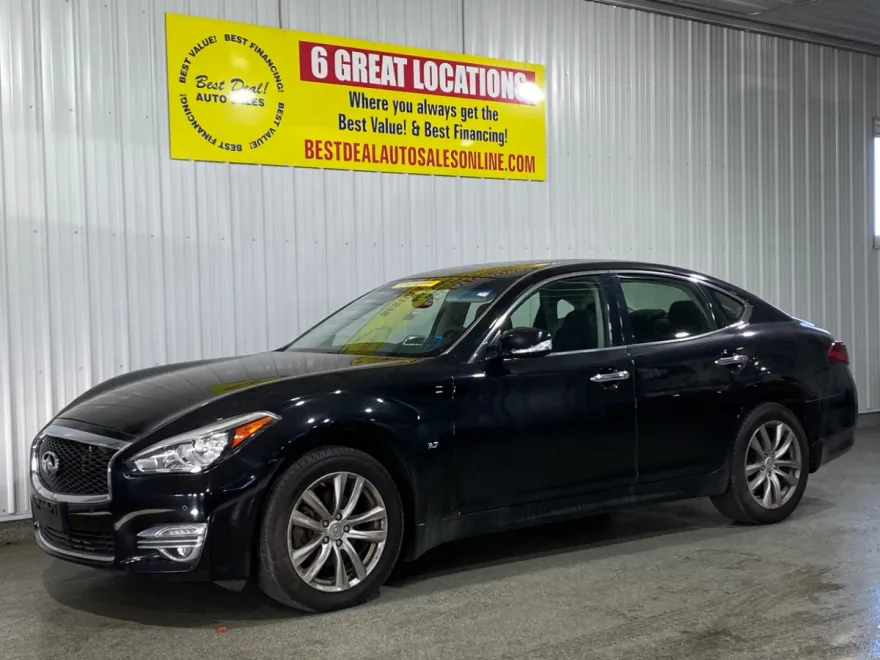 2015 Infiniti Q70 3.7 AWD photo 1