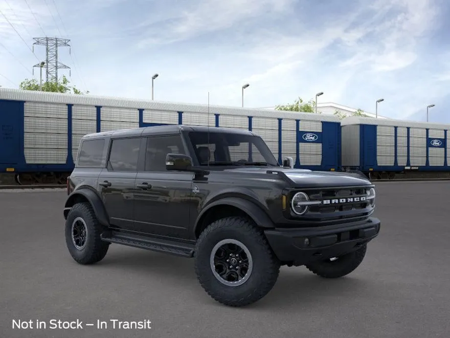 2025 Ford Bronco Outer Banks photo 1