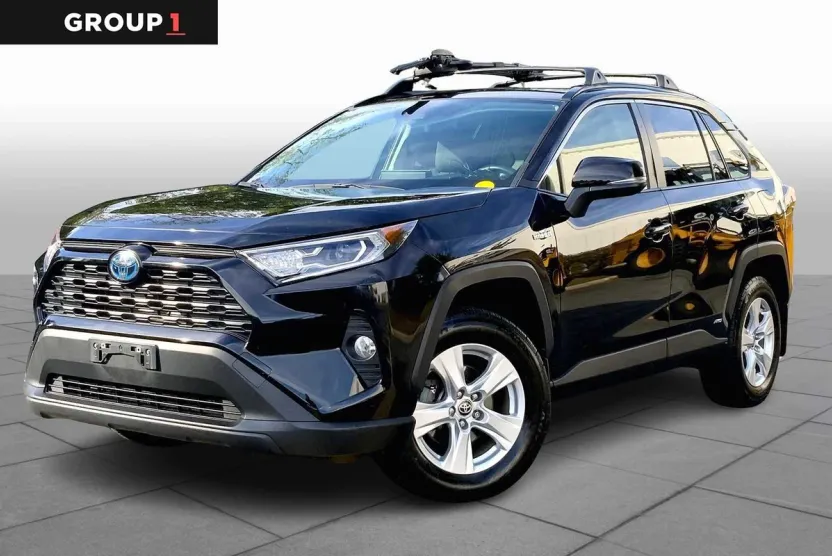 2021 Toyota RAV4 Hybrid XLE photo 1