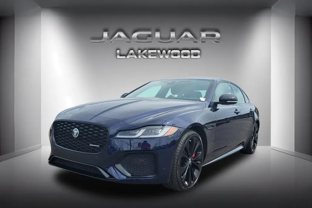 2024 Jaguar XF P300 R-Dynamic SE photo 1
