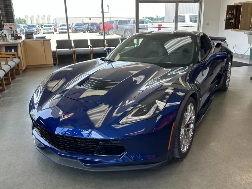 2017 Chevrolet Corvette Grand Sport 2LT photo 1