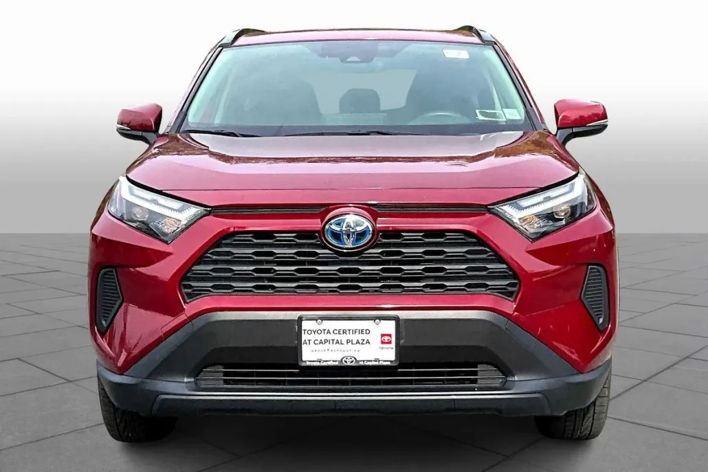 2022 Toyota RAV4 Hybrid XLE photo 1
