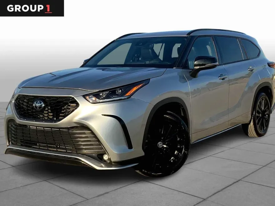 2024 Toyota Highlander XSE photo 1