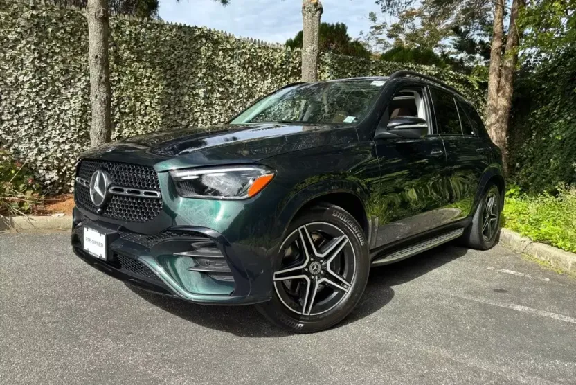 2024 Mercedes Benz GLE 450e photo 1