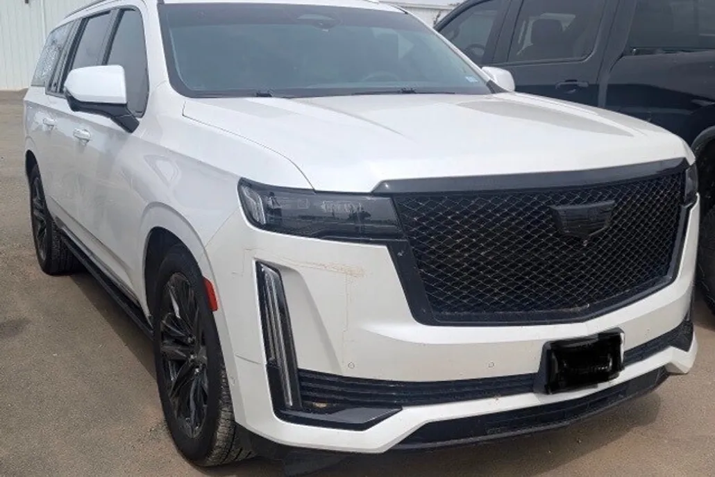 2022 Cadillac Escalade ESV Sport Platinum photo 1