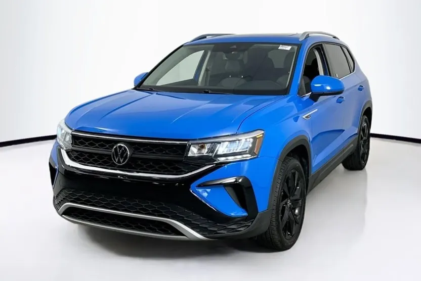 2022 Volkswagen Taos SE photo 1