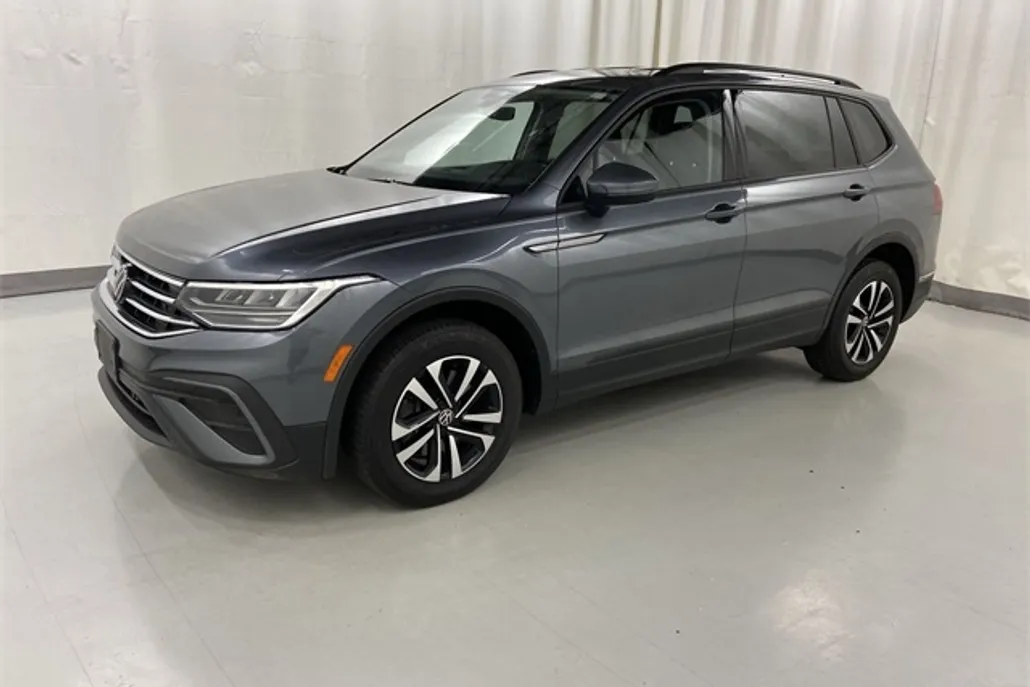 2022 Volkswagen Tiguan S photo 1