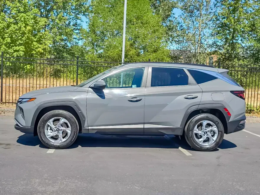 2024 Hyundai Tucson SEL photo 1