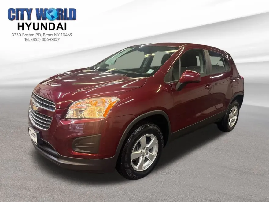 2016 Chevrolet Trax LS photo 1