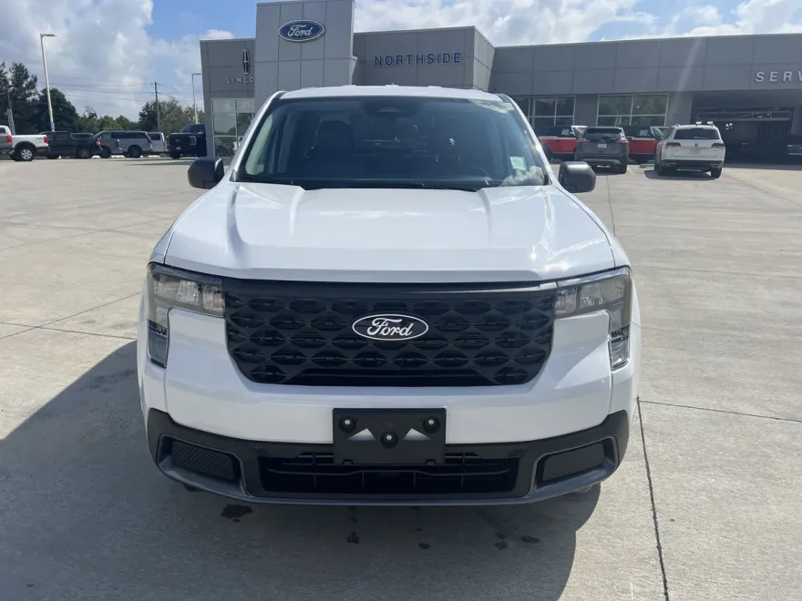 2025 Ford Maverick XLT photo 1