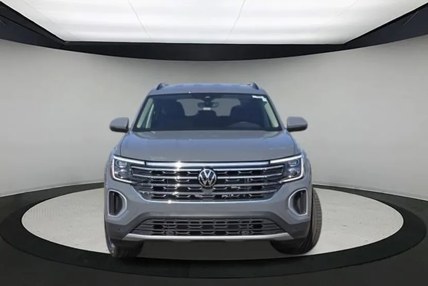 2026 Volkswagen Atlas SE Technology photo 1