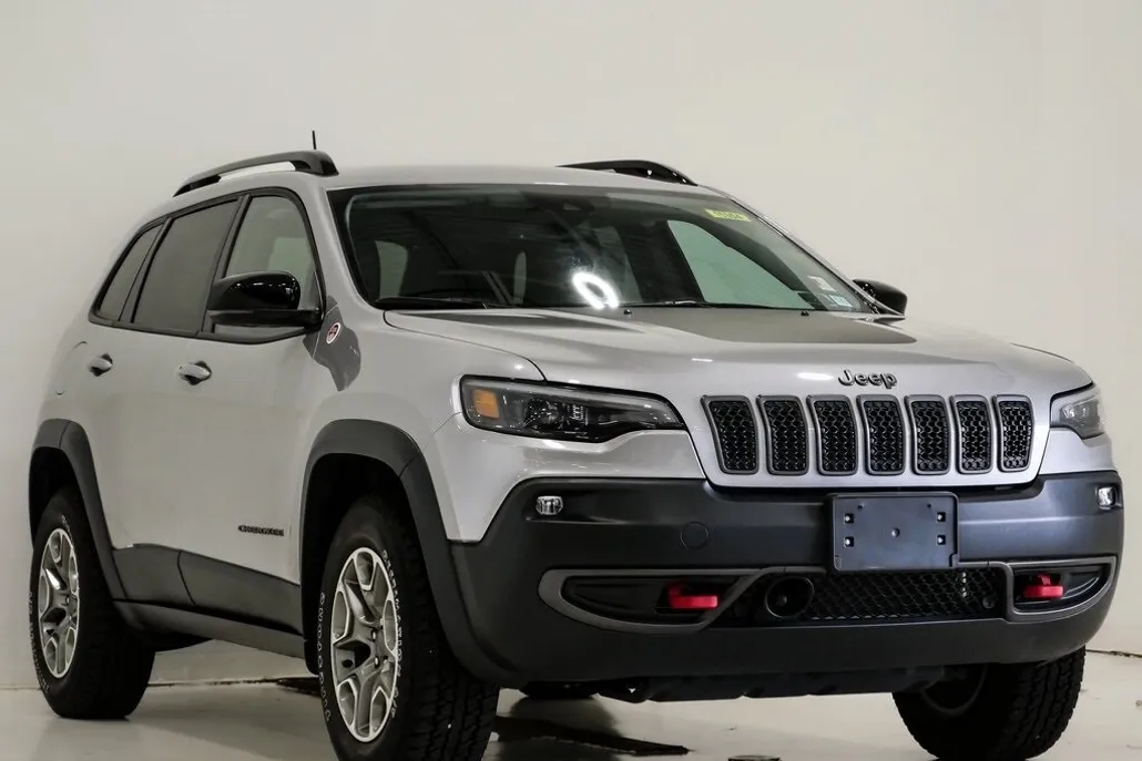 2022 Jeep Cherokee Trailhawk photo 1