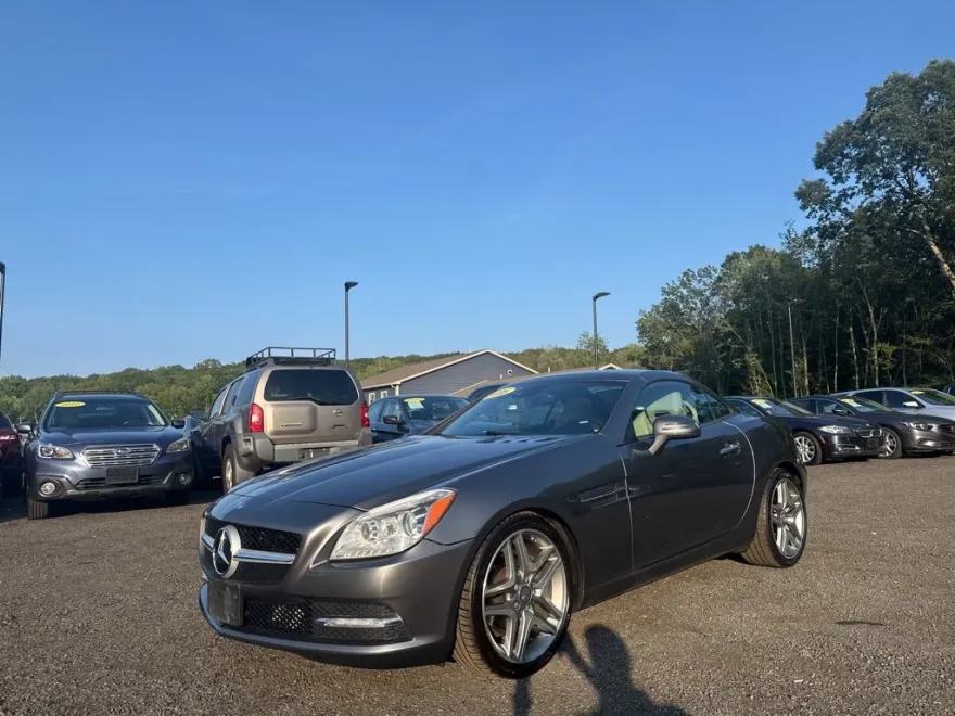 2016 Mercedes Benz SLK 300 photo 1