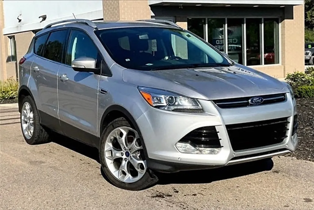 2015 Ford Escape Titanium photo 1