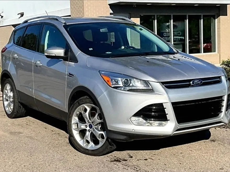 2015 Ford Escape Titanium photo 1
