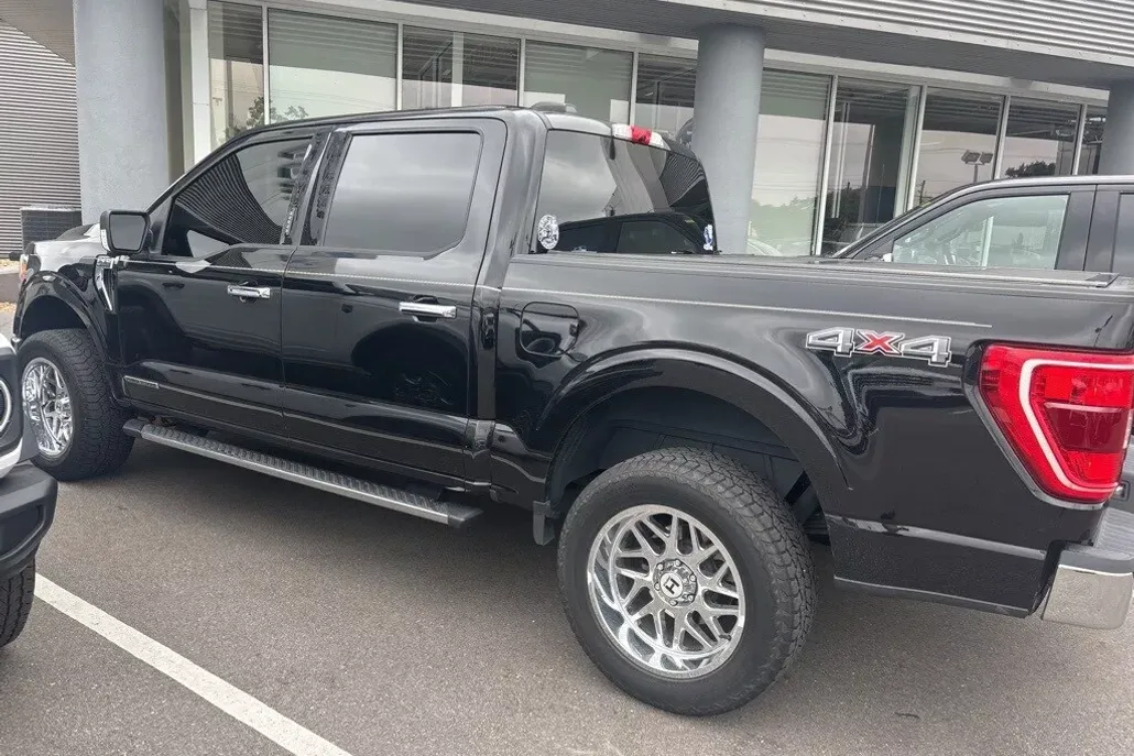 2021 Ford F-150 XLT photo 1