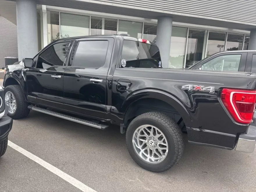 2021 Ford F-150 XLT photo 1
