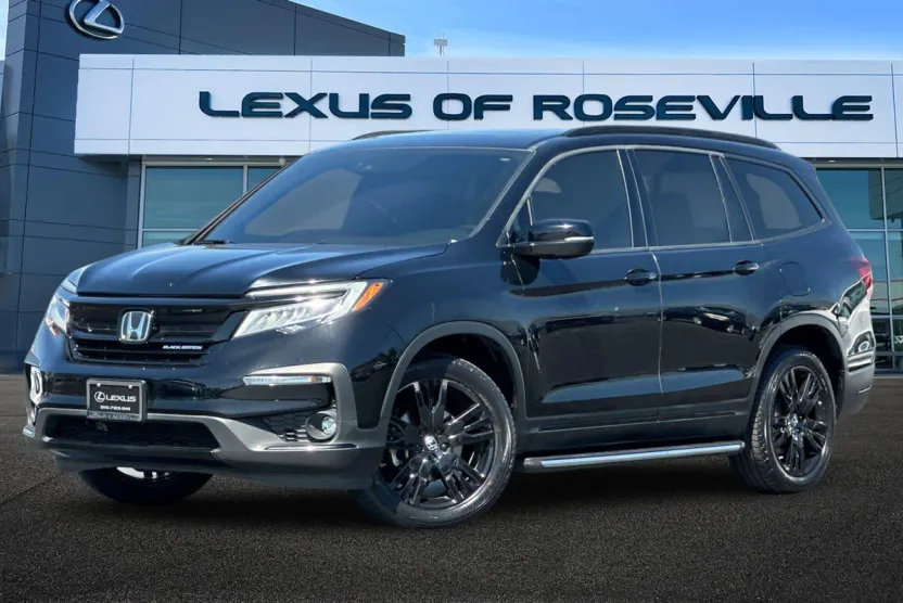 2022 Honda Pilot Black Edition photo 1
