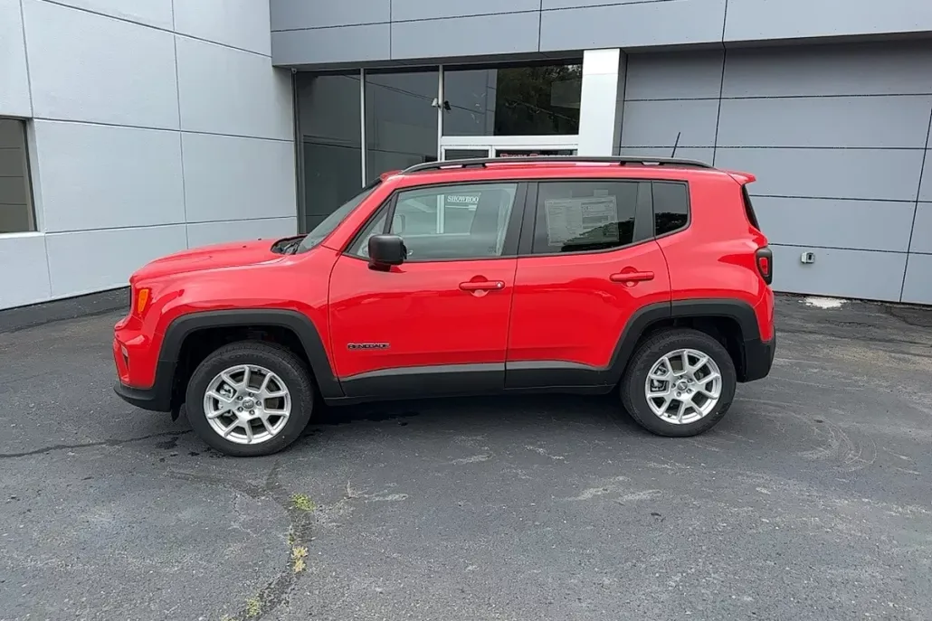 2023 Jeep Renegade Latitude Upland photo 1