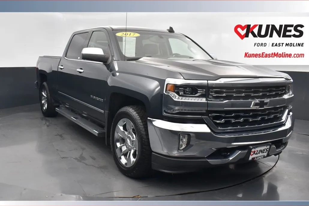 2017 Chevrolet Silverado 1500 LTZ photo 1