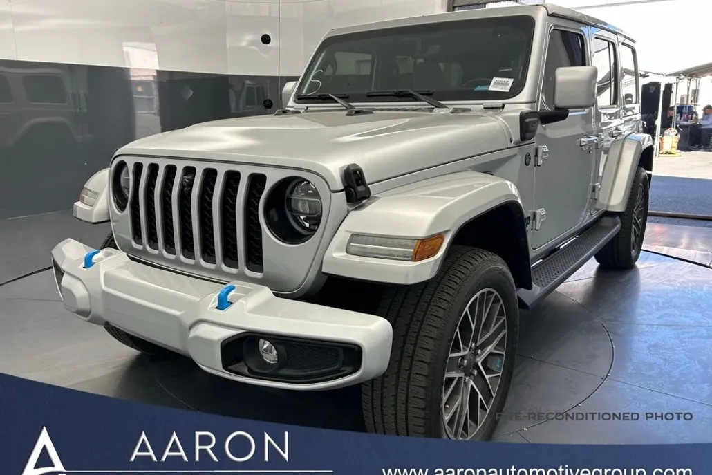 2022 Jeep Wrangler Unlimited 4xe High Altitude photo 1