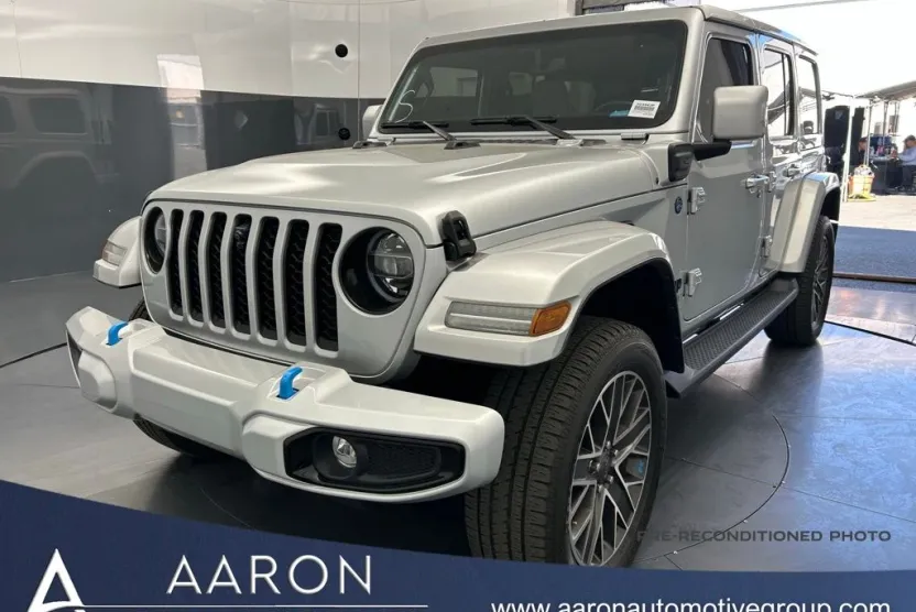 2022 Jeep Wrangler Unlimited 4xe High Altitude photo 1