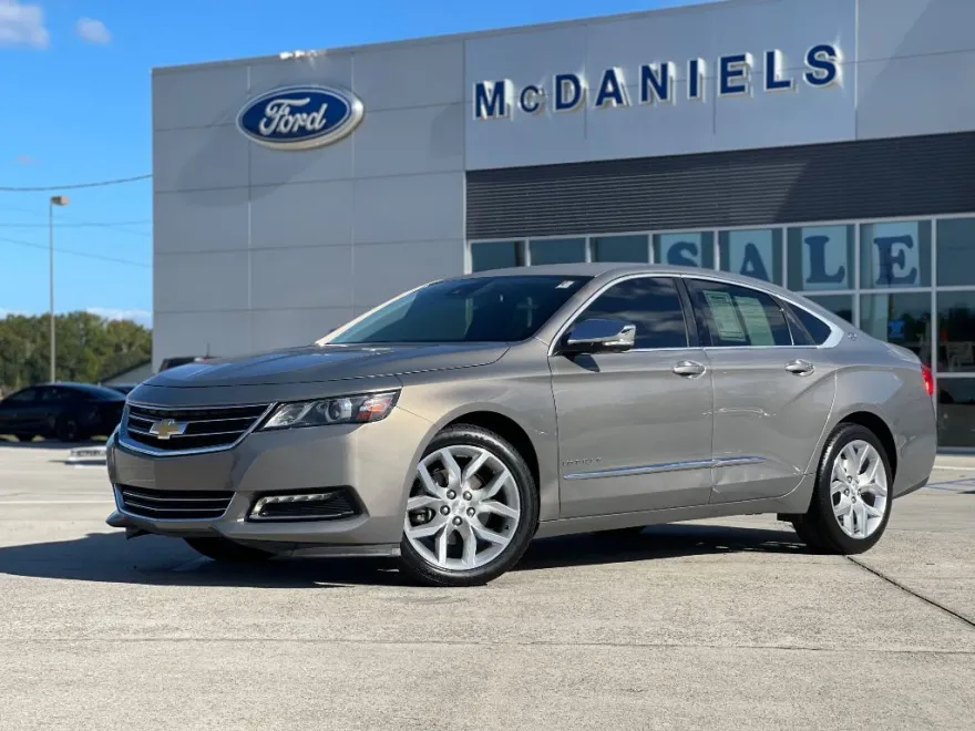 2017 Chevrolet Impala Premier photo 1