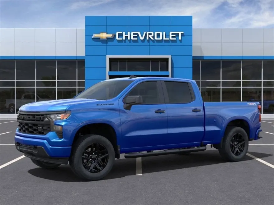 2025 Chevrolet Silverado 1500 Custom photo 1