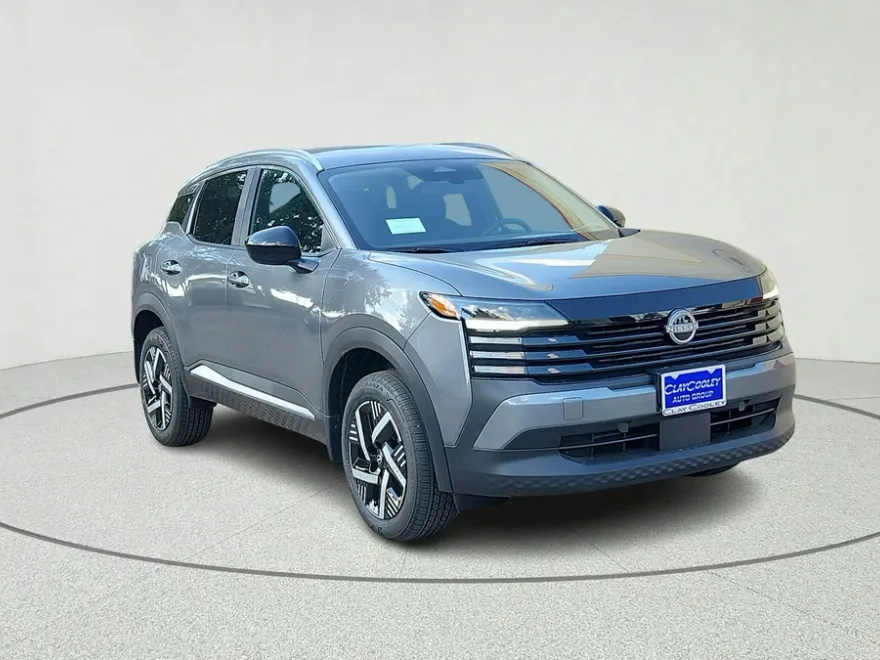 2025 Nissan Kicks SV photo 1