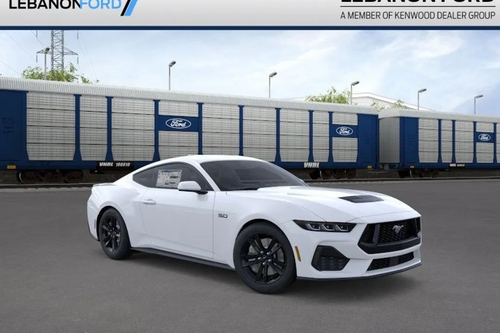 2025 Ford Mustang GT photo 1