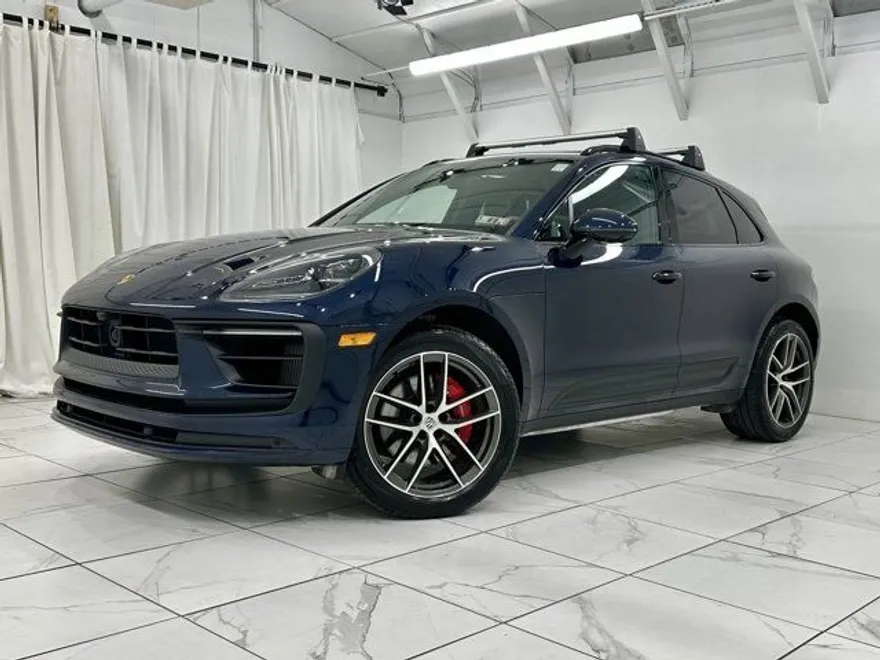 2023 Porsche Macan S photo 1